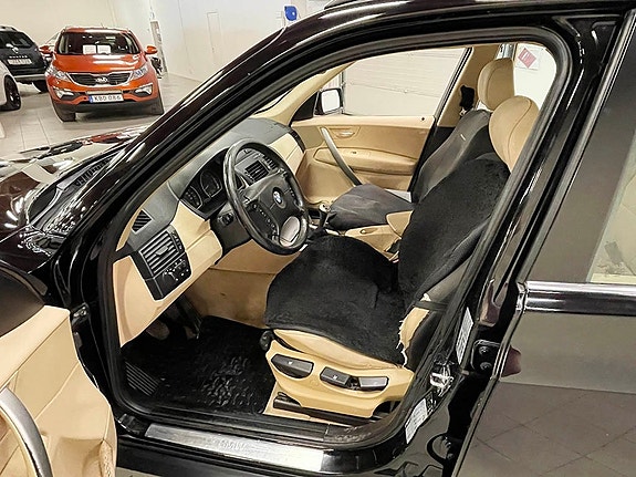 BMW X3 4 of 5