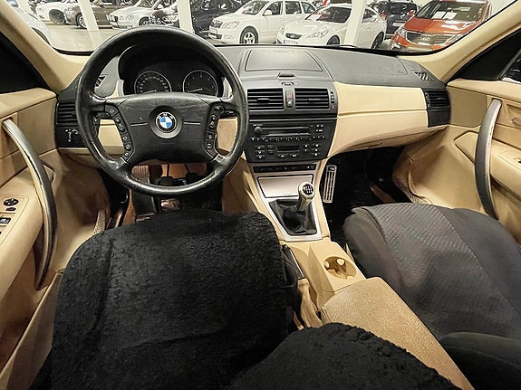 BMW X3 6 of 7