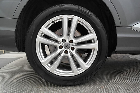 Audi Q7 21 of 21