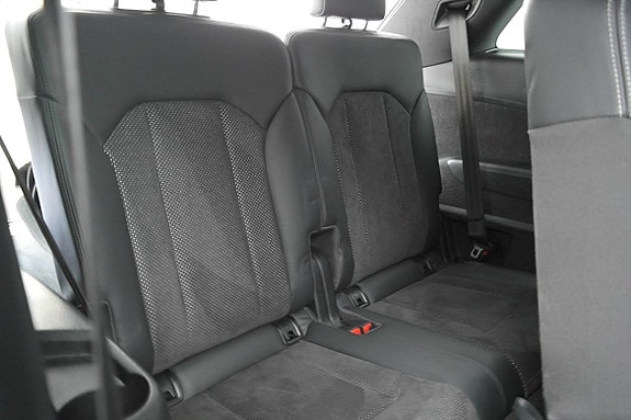 Audi Q7 17 of 21