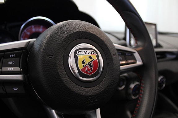 Abarth 124 Spider 24 of 29