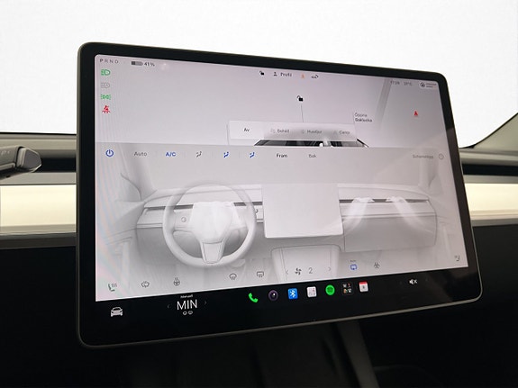 Tesla Model Y 18 of 30