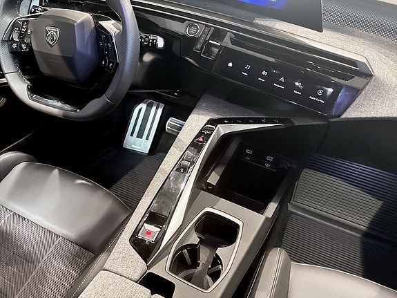 Peugeot 5008 11 of 16
