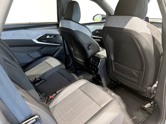 Peugeot 5008 13 of 16