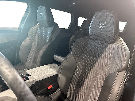 Peugeot 5008 6 of 16