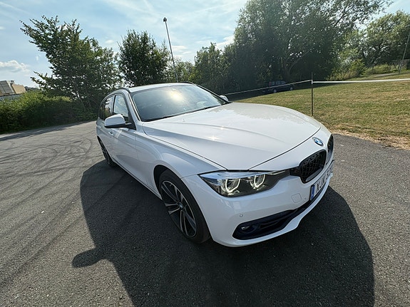BMW 335d 4 of 5