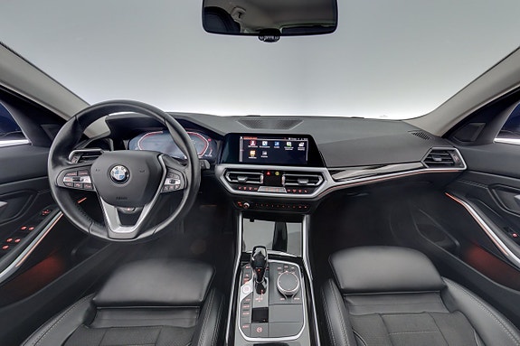 BMW 320d 12 of 24