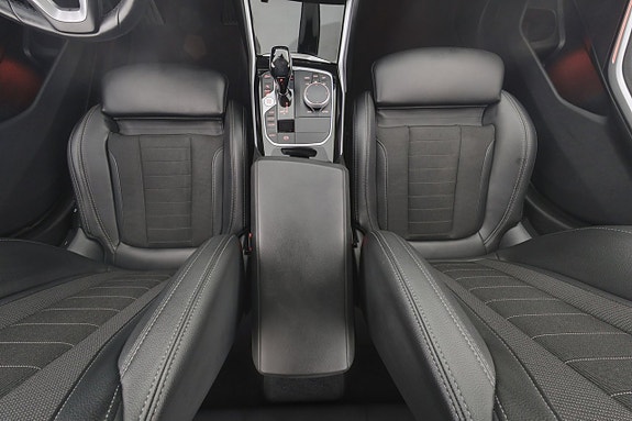 BMW 320d 13 of 24