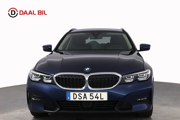 BMW 320d 2 of 5