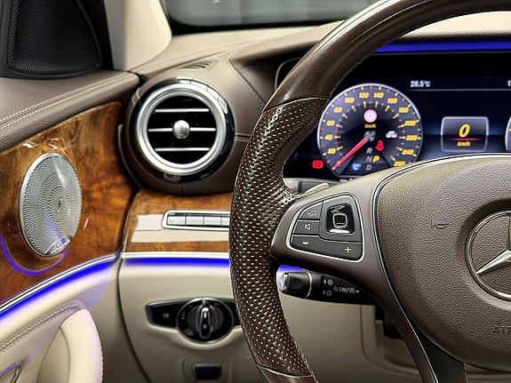 Mercedes-Benz E350 d 25 of 30