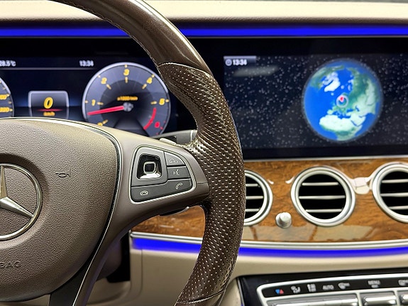 Mercedes-Benz E350 d 24 of 30