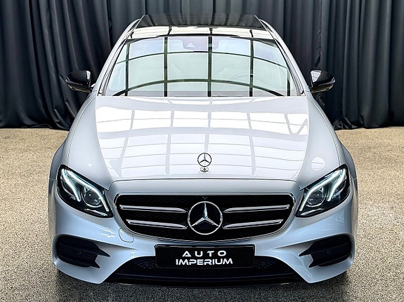 Mercedes-Benz E350 d 3 of 5