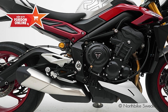 Triumph Street Triple 765RX DEMO Snabb Hemleverans 14 of 23