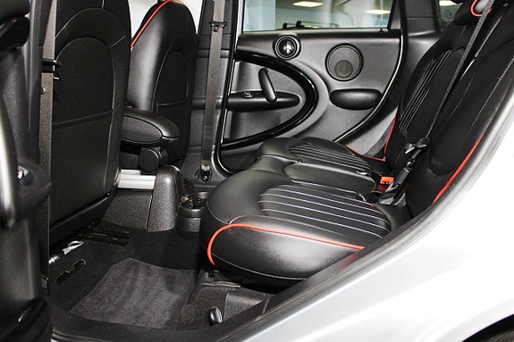 MINI Countryman Cooper S 14 of 27