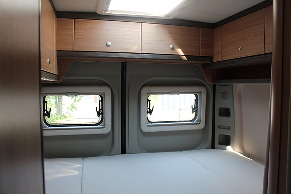 Knaus 600 Boxstar 8 of 19