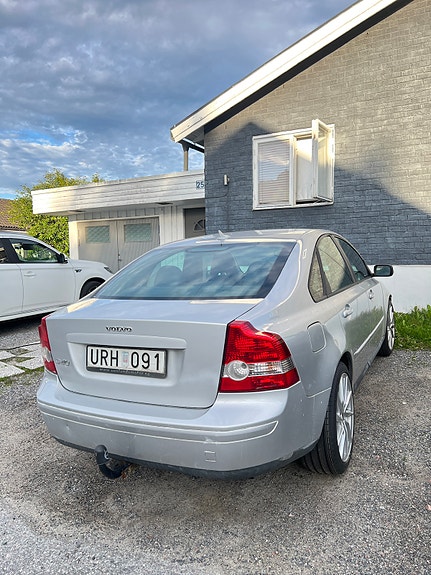 Volvo S40 3 of 5