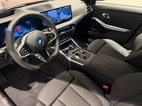BMW 330e 11 of 18