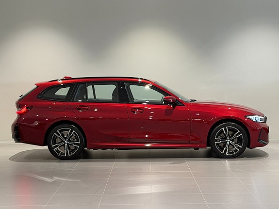 BMW 330e 3 of 5