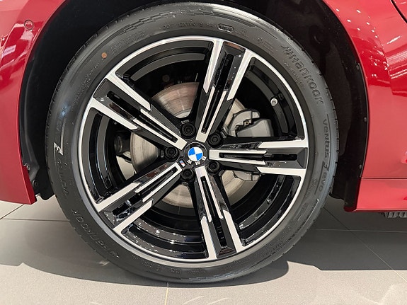 BMW 330e 5 of 5