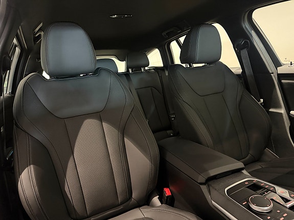 BMW 330e 17 of 18