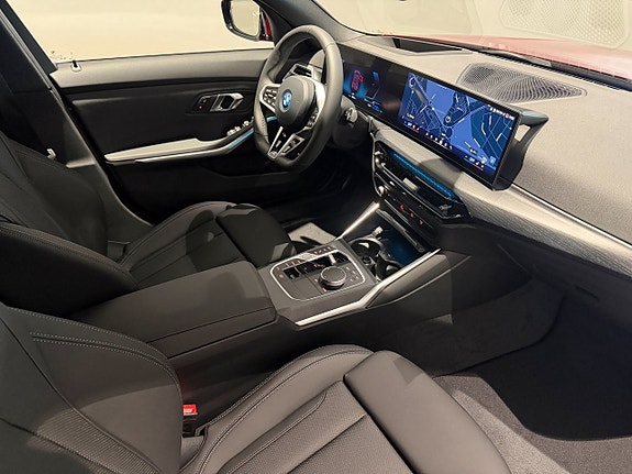 BMW 330e 9 of 18