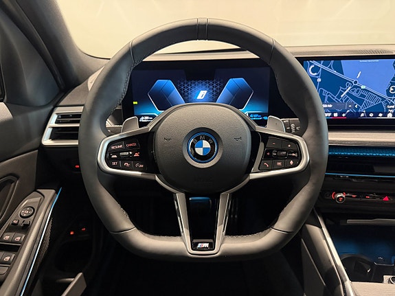 BMW 330e 13 of 18