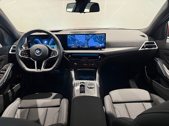BMW 330e 12 of 18