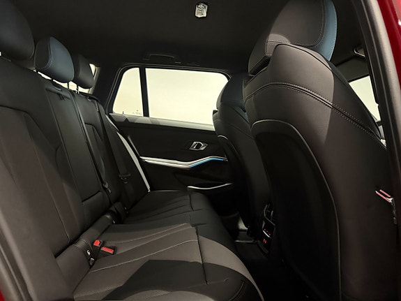 BMW 330e 7 of 18