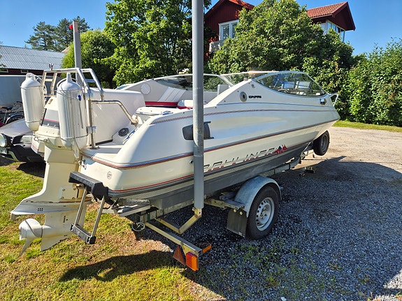 Bayliner utombordare  & 80-vagn 3 of 5