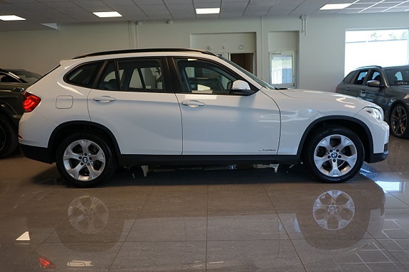 BMW X1 3 of 5