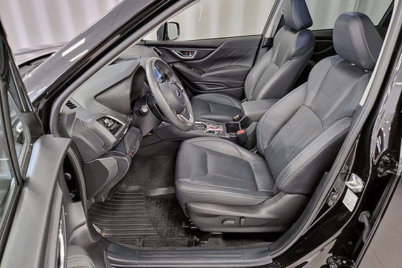 Subaru Forester 9 of 19