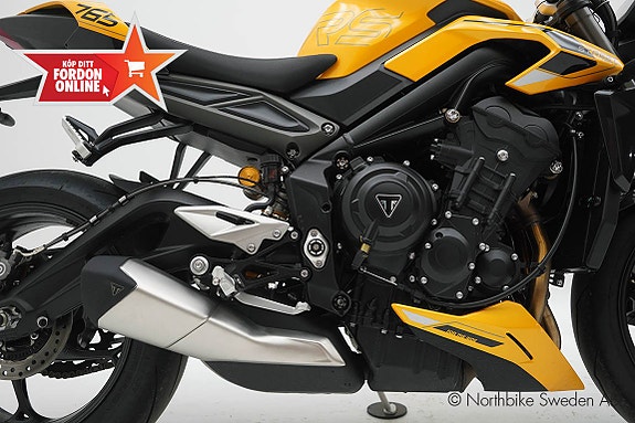 Triumph Street Triple 765 RS DEMO Snabb Hemleverans 14 of 21
