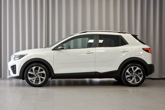 Kia Stonic 2 of 5