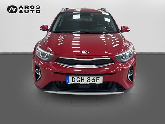 Kia Stonic 2 of 5