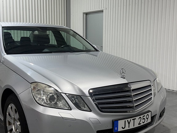 Mercedes-Benz E250 14 of 15