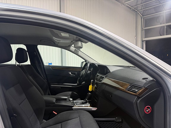 Mercedes-Benz E250 2 of 15