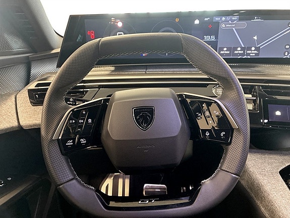 Peugeot 3008 7 of 17