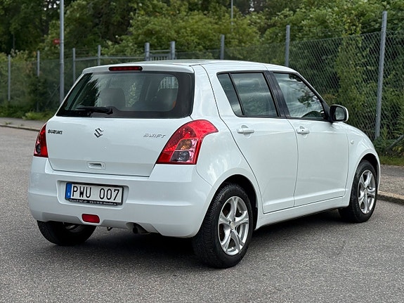 Suzuki Swift 6 of 16