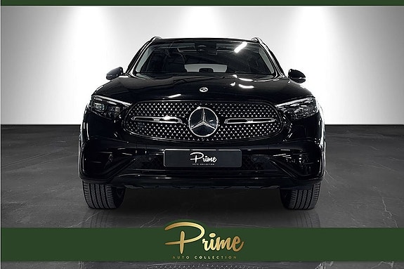 Mercedes-Benz GLC300 de 4 of 5