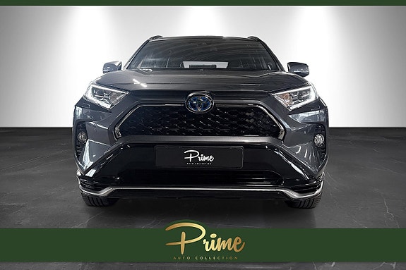 Toyota RAV4 3 of 22
