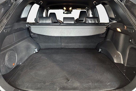 Toyota RAV4 9 of 22