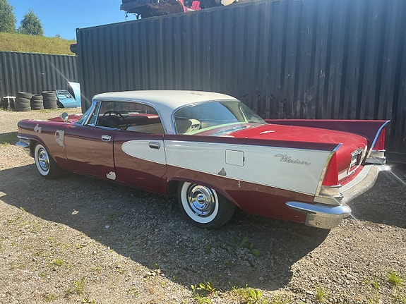 Chrysler Windsor 9 of 21