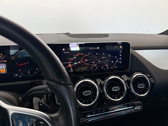 Mercedes-Benz B200 d 16 of 24