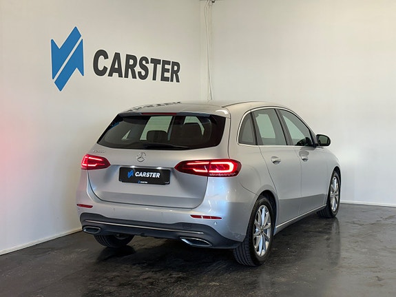 Mercedes-Benz B200 d 5 of 24