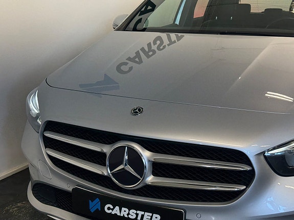 Mercedes-Benz B200 d 3 of 24