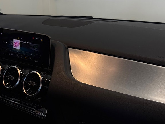 Mercedes-Benz B200 d 9 of 24