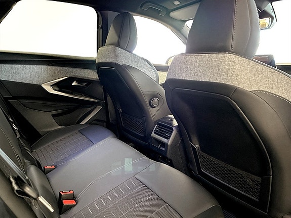 Peugeot 3008 14 of 17