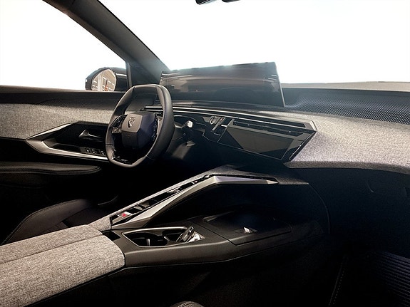 Peugeot 3008 13 of 17