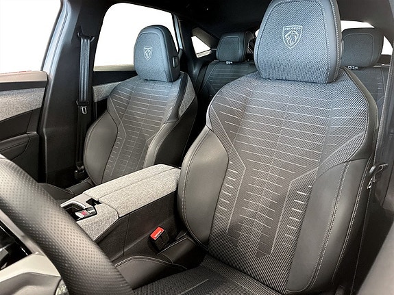 Peugeot 3008 5 of 5