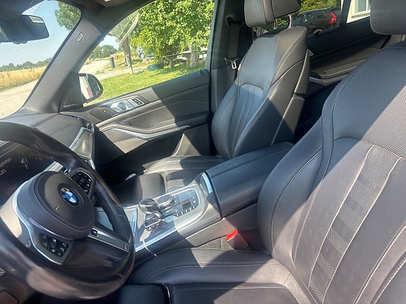 BMW X5 8 of 12